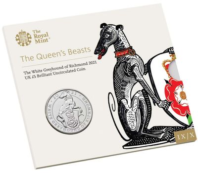  Монета 5 фунтов 2021 «​Белая борзая Ричмонда​» (Звери Королевы) в буклете, фото 1 