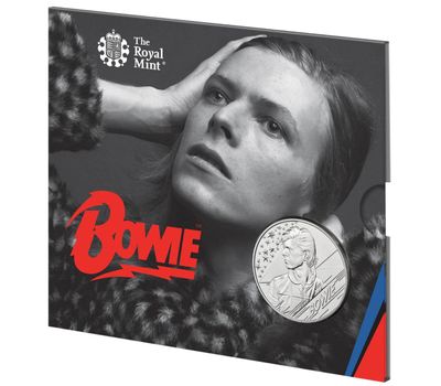  Монета 5 фунтов 2020 «Дэвид Боуи. Легенды музыки» Великобритания (в буклете), фото 1 