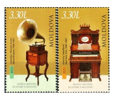  2 почтовые марки «Из наследия национальных музеев Республики. Граммофон и фисгармония» Молдова 2023, фото 1 